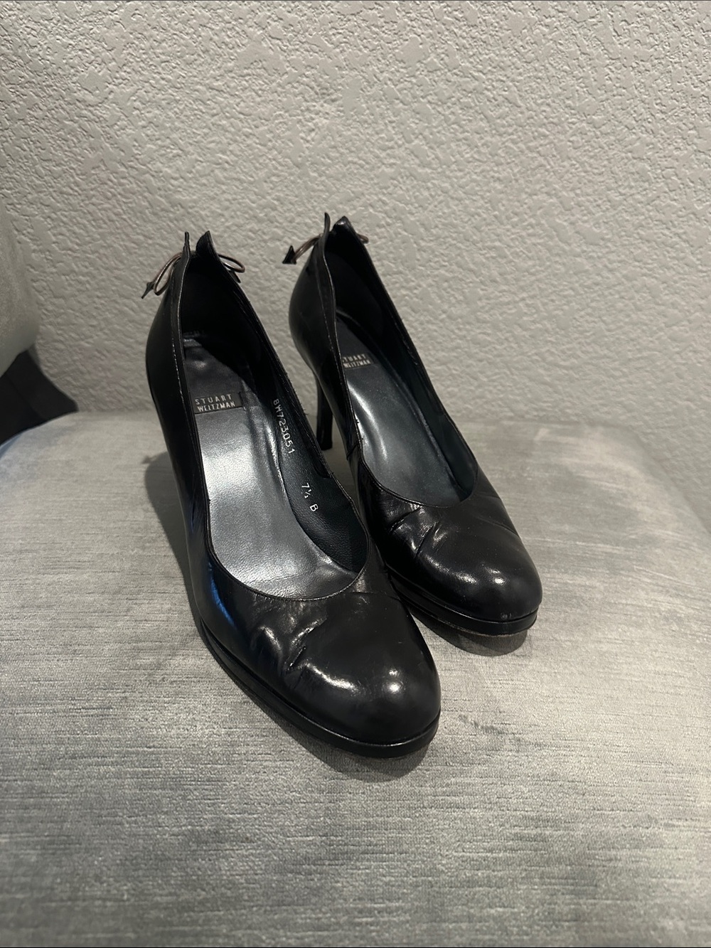 Stuart Weitzman Leather Round-Toe High Heels